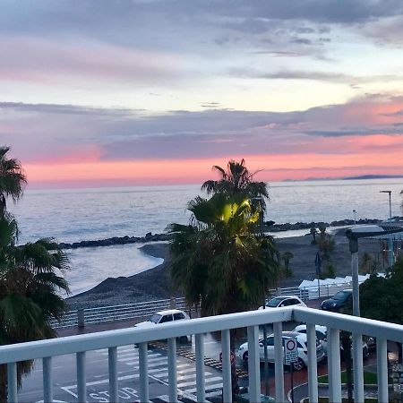 Apartament White Sand Ventimiglia Zewnętrze zdjęcie